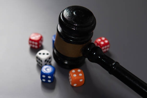Poker table interface on idks login showing hand rankings